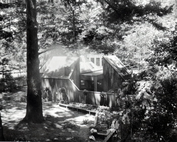 pool house-3